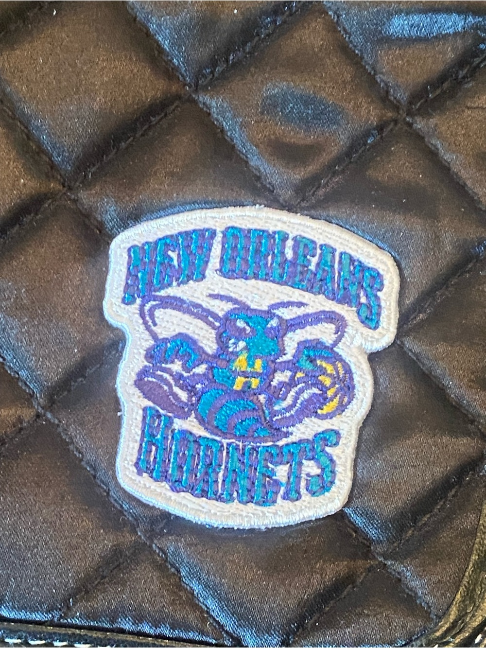 NBA New Orleans Hornets womens Quilted Shoulder Bag Purse New With Tags - Picture 2 of 8